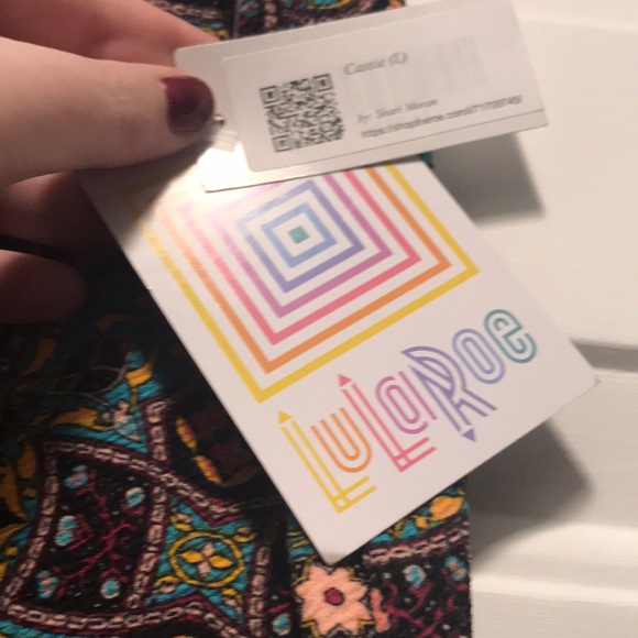 Lularoe Cassie Pencil Skirt, L, geometric pattern - Picture 4 of 5